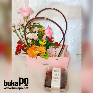 CAKE N FLOWER SPECIAL CNY AureaKitchen