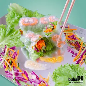 SHRIMP SALAD ROLL La Salad Roll