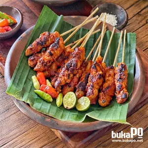 SATE AYAM MERAH PEDAS Saranghae Kuliner