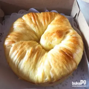 WOLL ROLL BREAD Sari kitchen