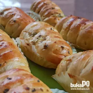 FS 1 PC GARLIC CHEESE BREAD Sari Kitchen