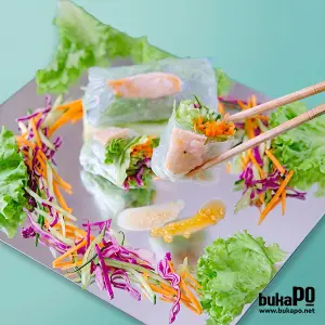SMOKED CHICKEN SALAD ROLL La Salad Roll