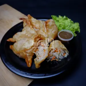 MARTABAK MIE Dapur Titisan Mentari