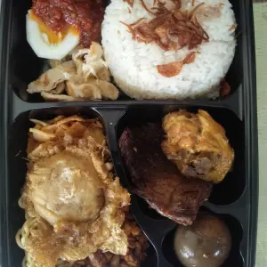 NASI UDUK SPECIAL Warung Mama Yati