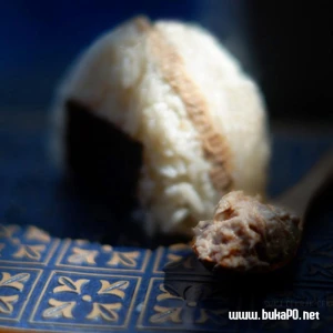TUNA-MAYO-ONIGIRI-(by-Peter-Harjadi)