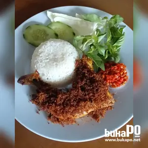 AYAM GORENG PLUS NASI Ayam Goreng Rempah Kalasan Sanur