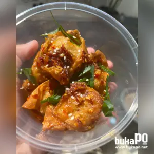 Pangsit-Goreng-Chili-Oil