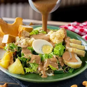 gado_gado_enak_di_jakarta_01_c605bd329a